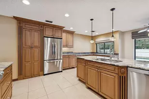 3302 Westmoreland Dr, Tampa, FL 33618 - Photo 12