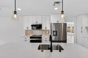 1550 Cumberland Ln, Clearwater, FL 33755 - Photo 16