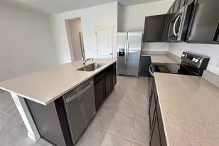 11450 Crescent Deer Dr, Land O Lakes, FL 34638 - Photo 6