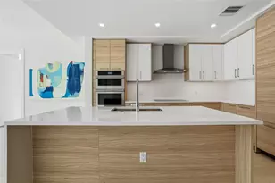 301 1st St S, Saint Petersburg, FL 33701 - Photo 30