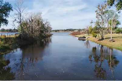 8807 Overlook Drive, Wesley Chapel, FL 33545 - Photo 32