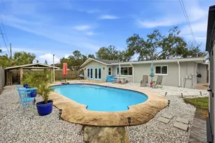 921 Deville Dr E, Largo, FL 33771 - Photo 30