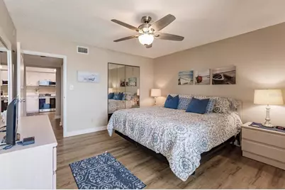 1125 W Peppertree Drive #701, Sarasota, FL 34242 - Photo 18