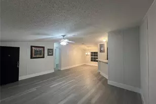 12118 Bay Tree Dr, Riverview, FL 33569 - Photo 4