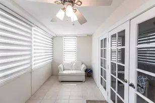 1125 W Peppertree Dr, Sarasota, FL 34242 - Photo 22