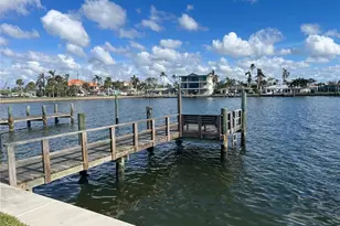 11355 3rd St E, Treasure Island, FL 33706 - Photo 16