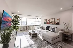 1125 W Peppertree Dr, Sarasota, FL 34242 - Photo 2