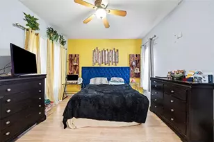 37110 Highland Bluff Cir, Dade City, FL 33523 - Photo 16