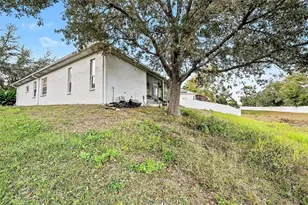 37110 Highland Bluff Cir, Dade City, FL 33523 - Photo 24