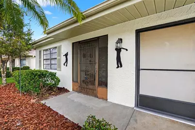 2003 Hartlebury Way #432, Sun City Center, FL 33573 - Photo 6
