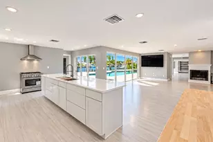 482 Hermosita Dr, Saint Pete Beach, FL 33706 - Photo 24