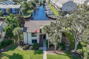 372 Moorings Cove Dr, Tarpon Springs, FL 34689 - Photo 1