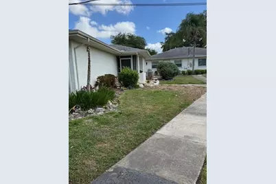 1903 Canterbury Lane #B2, Sun City Center, FL 33573 - Photo 2