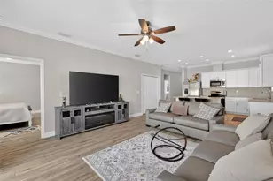 405 E Boyer St, Tarpon Springs, FL 34689 - Photo 36
