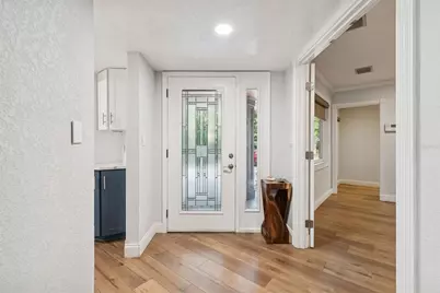 9545 135th Street, Seminole, FL 33776 - Photo 6