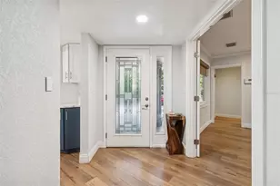 9545 135th St, Seminole, FL 33776 - Photo 6