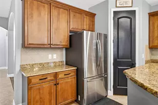 20308 Ash Grove Ln, Tampa, FL 33647 - Photo 12