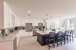 1125 W Peppertree Dr, Sarasota, FL 34242 - Photo 12