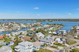 216 176th Ave E, Redington Shores, FL 33708 - Photo 54