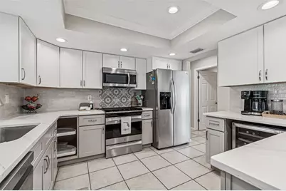 216 176th Avenue E, Redington Shores, FL 33708 - Photo 16