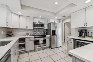 216 176th Ave E, Redington Shores, FL 33708 - Photo 16