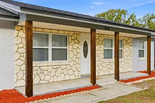 915 Maydell Dr, Tampa, FL 33619 - Photo 2