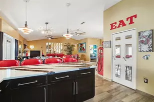 7728 34th Ct E, Sarasota, FL 34243 - Photo 14