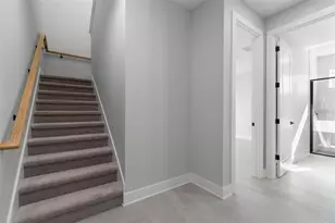 4208 W Carmen St, Tampa, FL 33609 - Photo 2