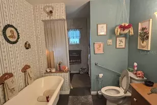 8709 Fountain Ave, Tampa, FL 33615 - Photo 6