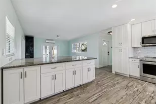 1733 Bayou Grande Blvd NE, Saint Petersburg, FL 33703 - Photo 12
