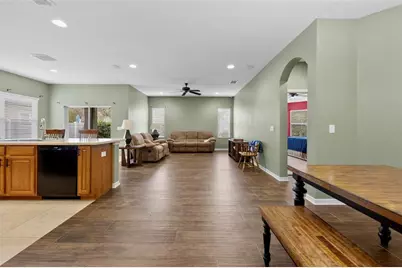 632 Winthrop Drive, Spring Hill, FL 34609 - Photo 10