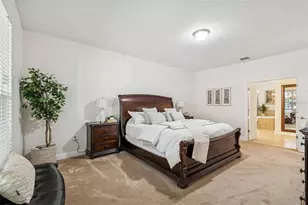 1116 Hillandale Reserve Dr, Tampa, FL 33613 - Photo 22