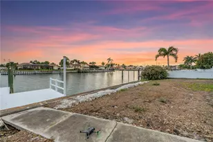 4114 42nd Ave S, Saint Petersburg, FL 33711 - Photo 8