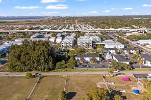 4810 W McElroy Ave, Tampa, FL 33611 - Photo 40