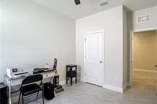 35428 Crescent Creek Dr, Zephyrhills, FL 33541 - Photo 40