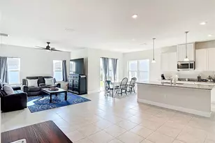 35428 Crescent Creek Dr, Zephyrhills, FL 33541 - Photo 6