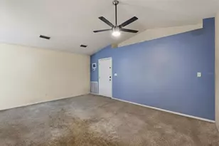2620 49th Ave N, Saint Petersburg, FL 33714 - Photo 6