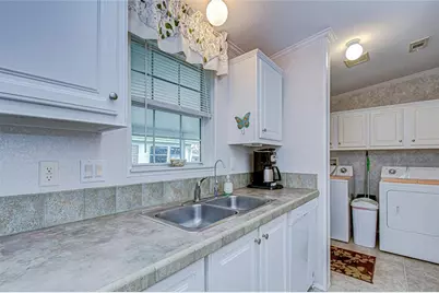 3337 Dawns Dell, Zephyrhills, FL 33541 - Photo 14