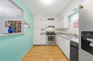 3585 41st Terrace S, Saint Petersburg, FL 33711 - Photo 10