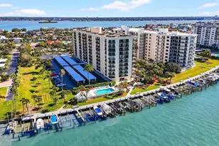 690 Island Way, Clearwater Beach, FL 33767 - Photo 40