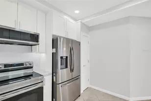 1 Beach Dr SE, Saint Petersburg, FL 33701 - Photo 12