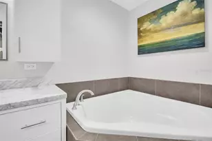 1 Beach Dr SE, Saint Petersburg, FL 33701 - Photo 28