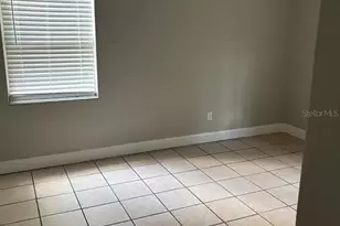 303 E Hydrangia St, Tampa, FL 33612 - Photo 6