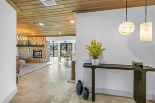 735 126th Ave, Treasure Island, FL 33706 - Photo 10