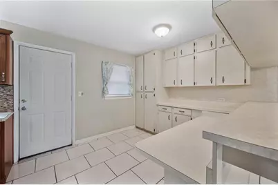 3305 Hughes Street, Lakeland, FL 33801 - Photo 6