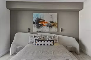 275 1st Ave S, Saint Petersburg, FL 33701 - Photo 40