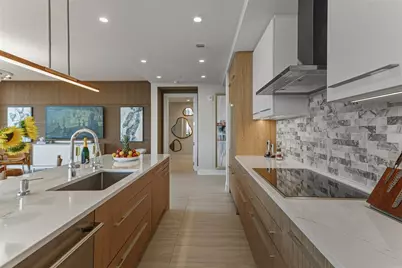 275 1st Avenue S #1701, Saint Petersburg, FL 33701 - Photo 20