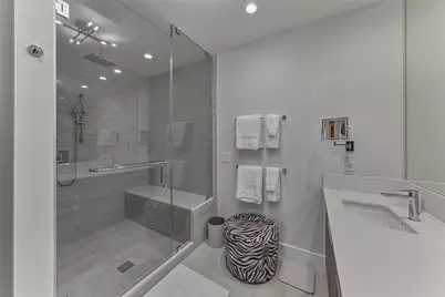 275 1st Avenue S #1701, Saint Petersburg, FL 33701 - Photo 50