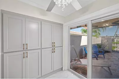 427 Boca Ciega Point Boulevard N, Saint Petersburg, FL 33708 - Photo 14