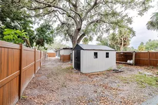 3546 Boca Ciega Dr N, Saint Petersburg, FL 33710 - Photo 36